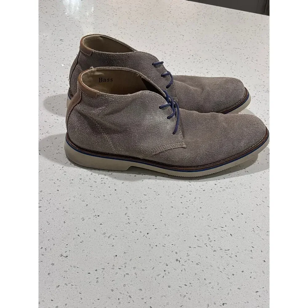 G.H Bass&Co Men’s chukka boots size 9.5